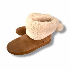 Abeo Burnaby Tan Booties Pompoms Sheepskin Suede Fur Inside Foldover Sz 8